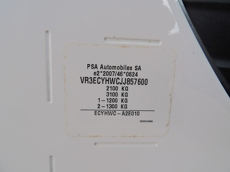 Peugeot Rifter 1.5 BlueHDI Active ČR 5míst - fotka 28 z 29
