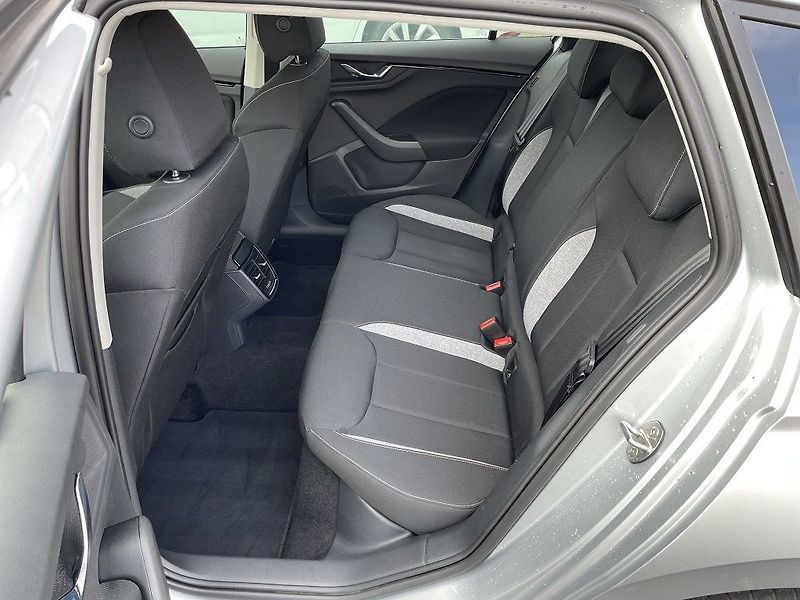 Škoda Scala Selection 1.0 TSI 85 kW - fotka 8 z 13
