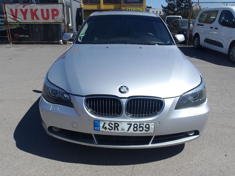 BMW Řada 5 Xi 4x4 AUT ! - fotka 6 z 27