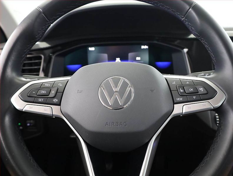 Volkswagen Taigo (2022) 1.0 TSI - fotka 8 z 21
