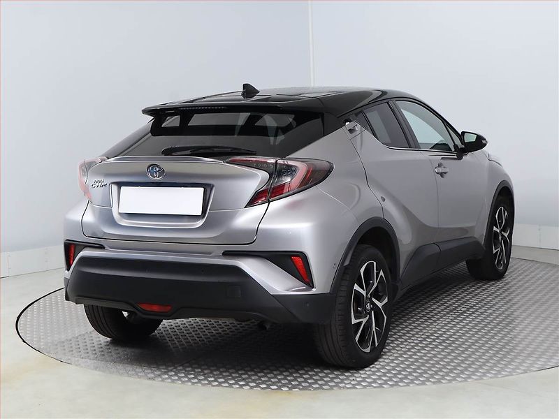 Toyota C-HR (2017) 1.2 Turbo, Automat, Navi - fotka 5 z 20