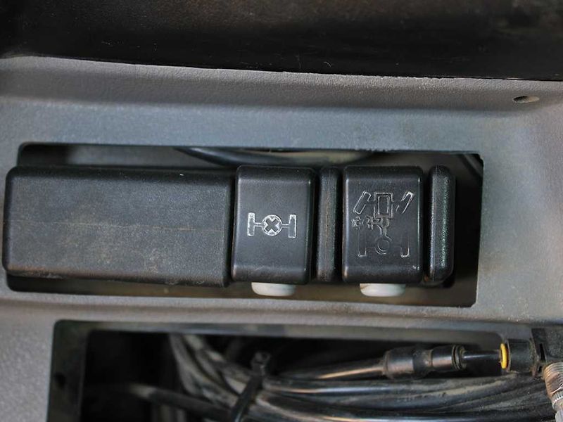 Renault Premium D370.18 PV4X2-40, EURO 3, KAME - fotka 11 z 22