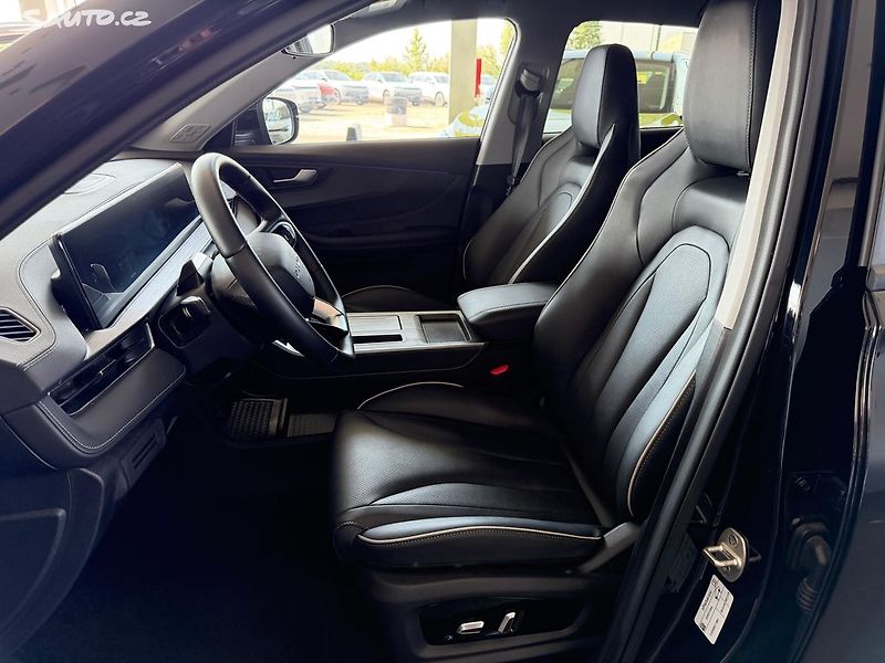 Chery Tiggo 4 HEV (2026) UNIQUE 120KW - fotka 13 z 22
