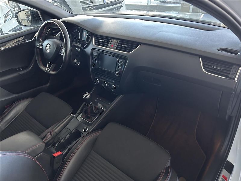 Škoda Octavia 2,0   TSI,RS,CHALLENGE,1.MAJIT - fotka 9 z 32