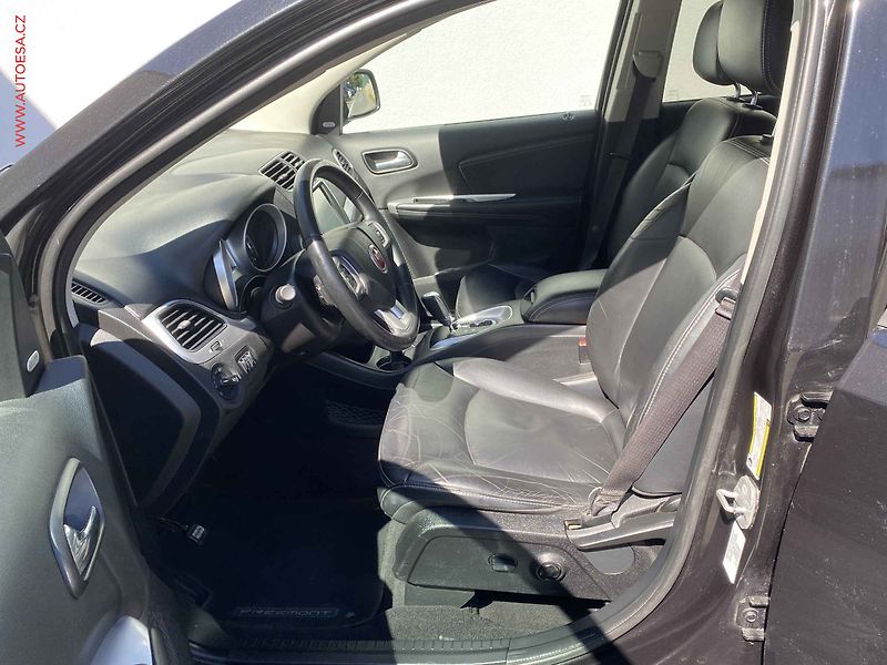 Fiat Freemont (2014) 2.0 JTD 4x4, 7míst, AT - fotka 9 z 18