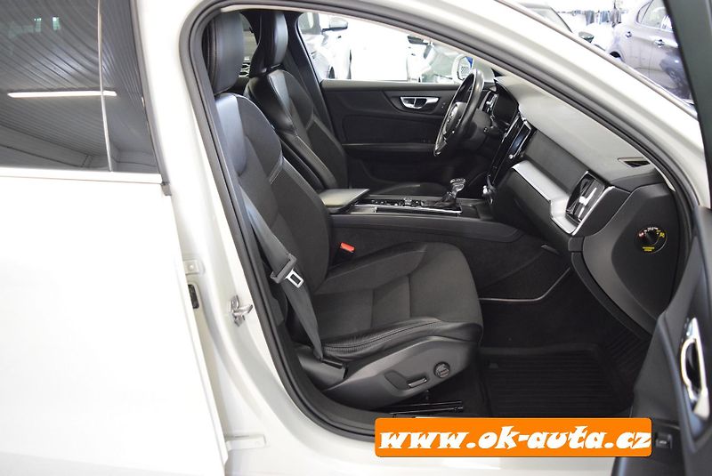 Volvo V60 2.0 D PRAV.SERVIS AUTOMAT 2020 - fotka 15 z 61