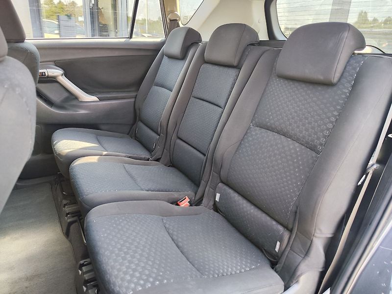 Toyota Verso 1.8 VVT-i / 108kW - fotka 10 z 25