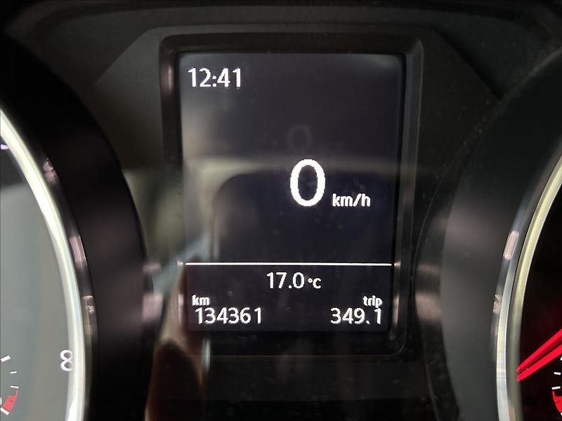 Volkswagen Polo 1,2   TSI,LOUNGE,2.MAJ,SERVISK - fotka 14 z 25