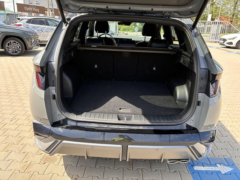Hyundai Tucson 1.6T-GDI 110kW REZERVACE - fotka 27 z 27