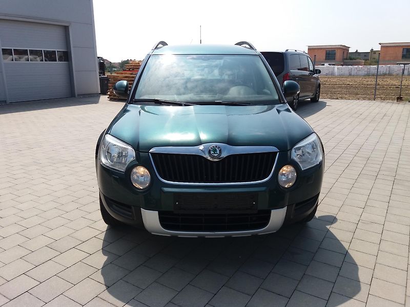 Škoda Yeti 1.2TSi,77kW,ESP,KLIMA,TAŽNY!! - fotka 2 z 20