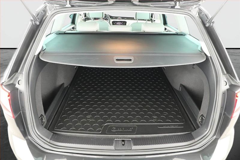 Volkswagen Passat (2020) Elegance 2.0 TDI, ČR,1.maj - fotka 11 z 17