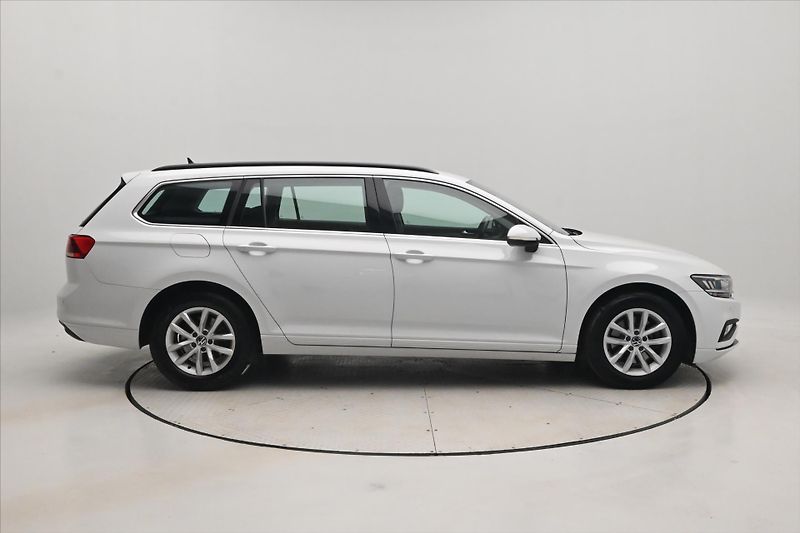 Volkswagen Passat 2,0 TDI 110 kW DSG Business Zá - fotka 4 z 33