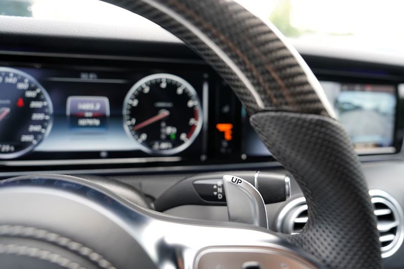 Mercedes-Benz Třídy S S 500 4Matic Coupe AMG - fotka 43 z 43