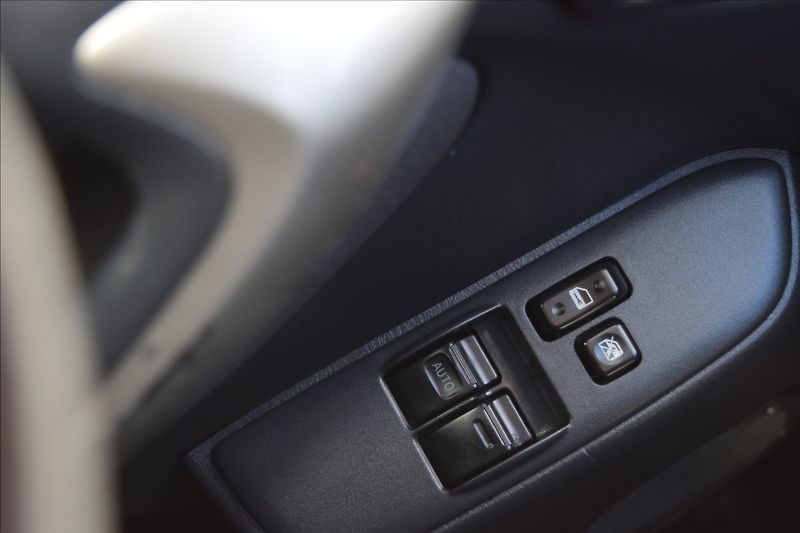 Toyota RAV4 2,0 VVT-i 4WD 110KW BEZ KOROZE - fotka 20 z 33