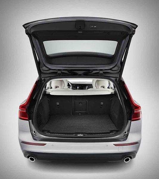 Volvo V60.