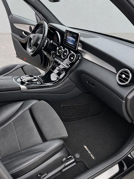 Mercedes-Benz GLC (2018) - fotka 14 z 20