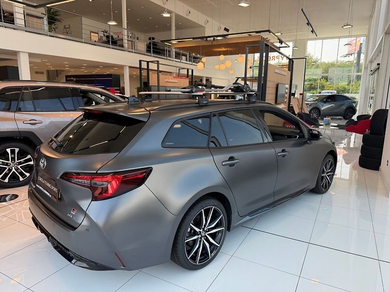 Toyota Corolla 2.0L HEV 178 - 4x2 TS GR SPORT - fotka 2 z 7