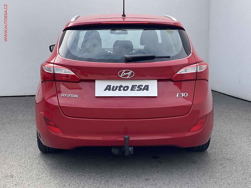 Hyundai i30 (2013) 1.6 CVVT, ČR, Trikolor, AC - fotka 5 z 16