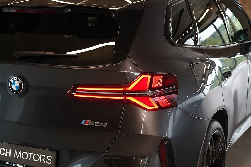 BMW X3 M50 xDrive, Nezávislé, Tažné - fotka 10 z 50