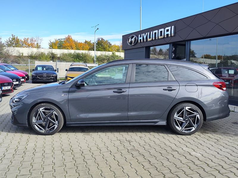 Hyundai i30 1.5 T-GDI/103kW N-Line DCT - fotka 8 z 34