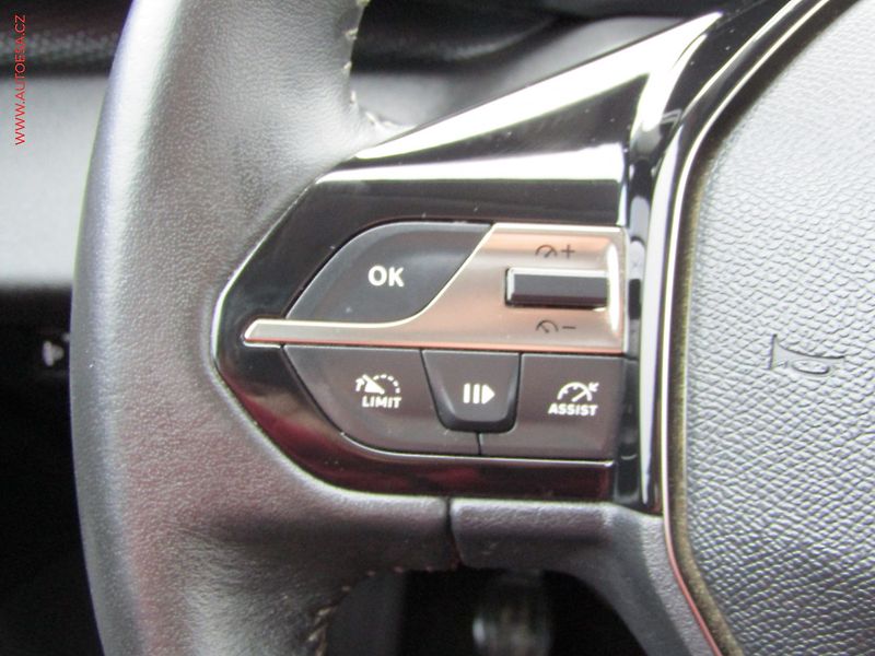 Peugeot 308 (2022) 1.2PT, 2.maj,ČR, Active - fotka 17 z 20