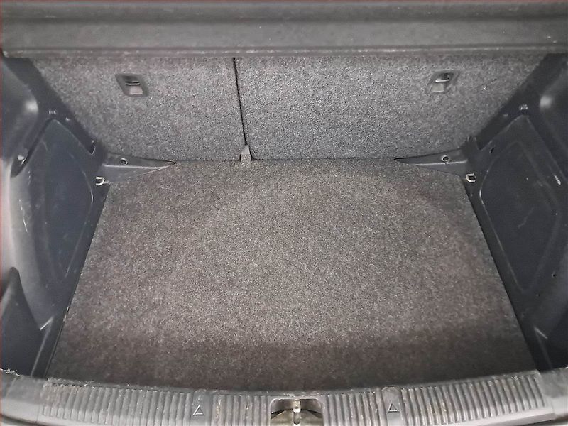 Škoda Fabia (2012) 1.2 TSI, Tempomat - fotka 14 z 16