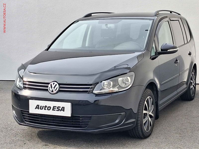 Volkswagen Touran (2011) 1.2TSi, Trendline, navi - fotka 3 z 17