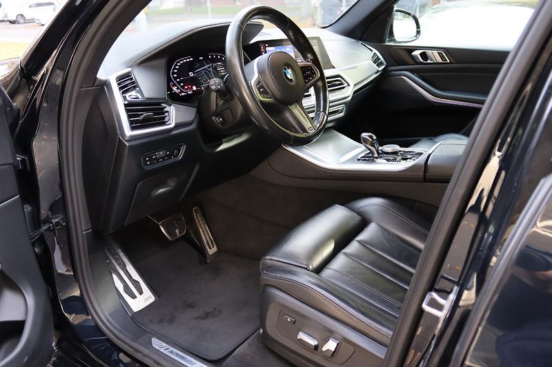 BMW X5 XDRIVE 30D M-PAKET G05 195kW  - fotka 21 z 49