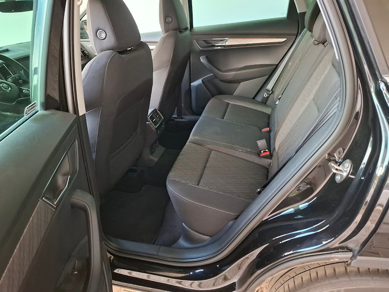 Škoda Karoq (2024) TOP SELECTION TD 110/2.0 A7A 4 - fotka 13 z 30