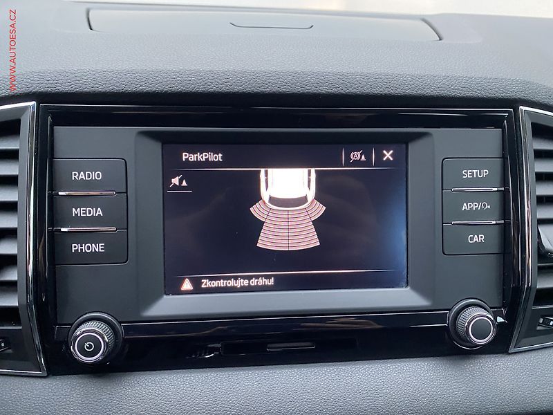 Škoda Karoq (2017) 2.0 TDi 4x4, Ambition - fotka 17 z 17