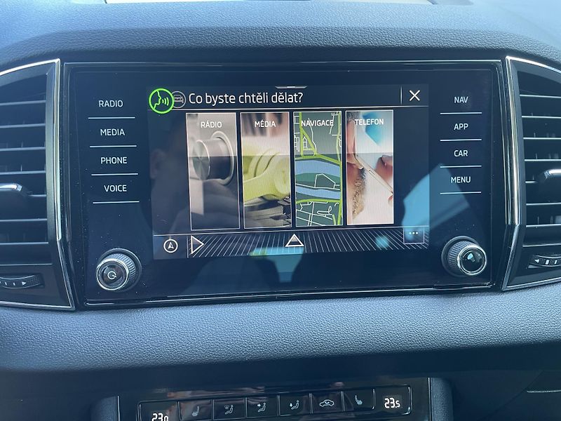 Škoda Karoq (2020) 1.5 TSI 110 kW DSG - REZERVACE - fotka 18 z 38