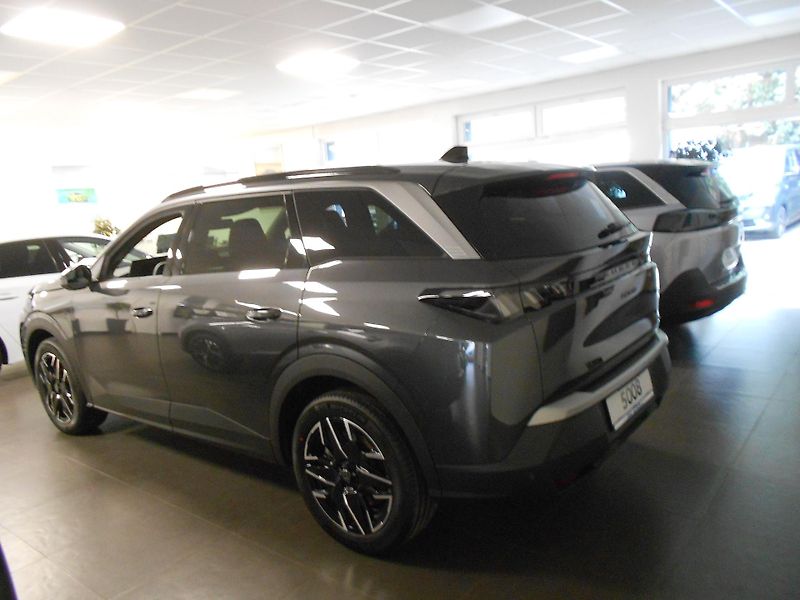 Peugeot 5008 (2026) GT Hybrid 145 e-DCS6 - fotka 9 z 9