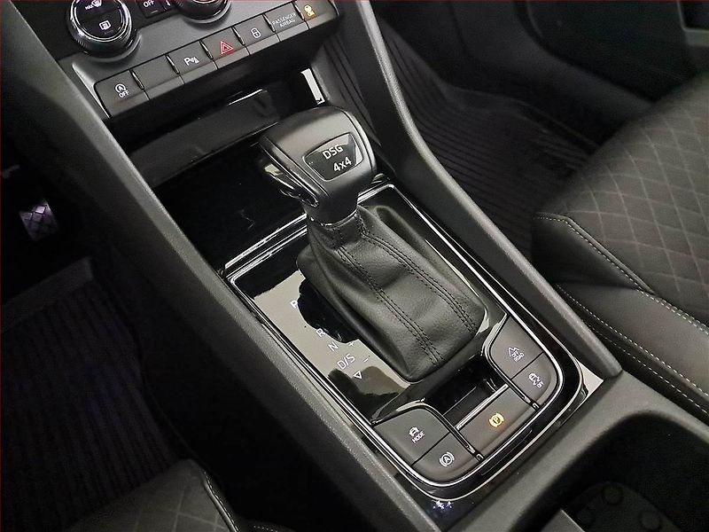 Škoda Karoq (2022) Style 2.0 TDI - fotka 13 z 20