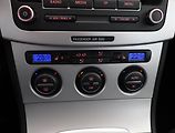 Volkswagen Passat (2009) 2.0 TDI, Automat, po STK - náhled 11