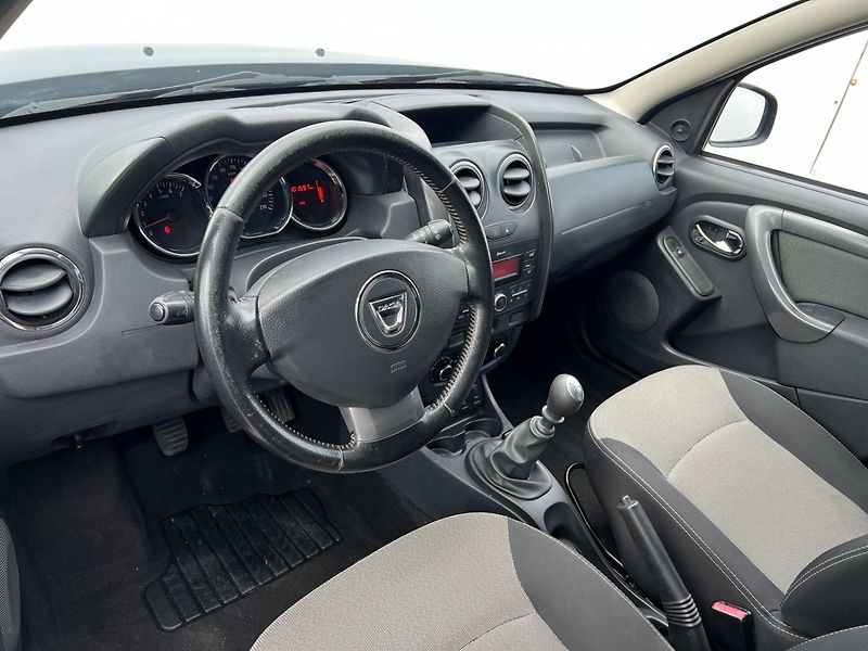 Dacia Duster (2014) 1.6i 4x4! Klima! Tažné! - fotka 10 z 18