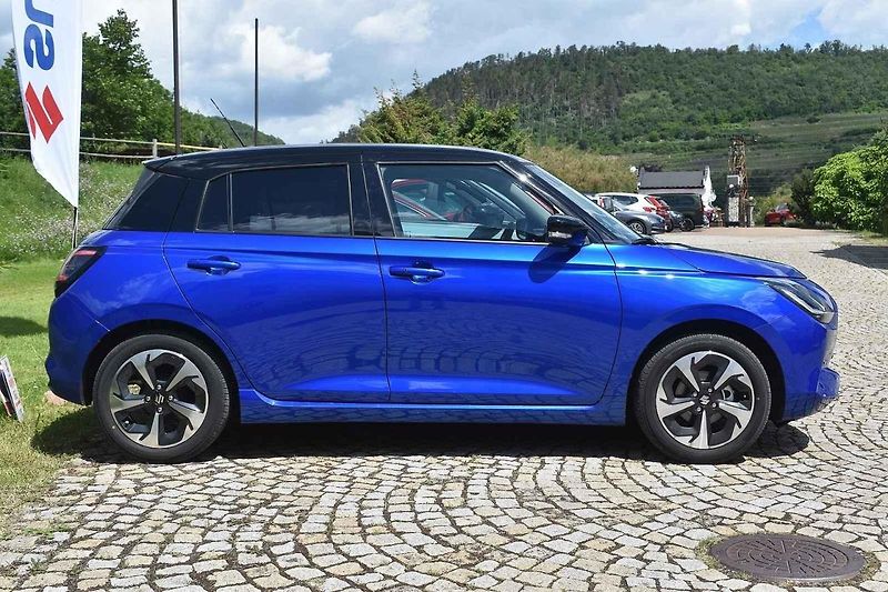 Nové Suzuki Swift jsem poprvé zkoušel na silničkách kolem hradu Karlštejn