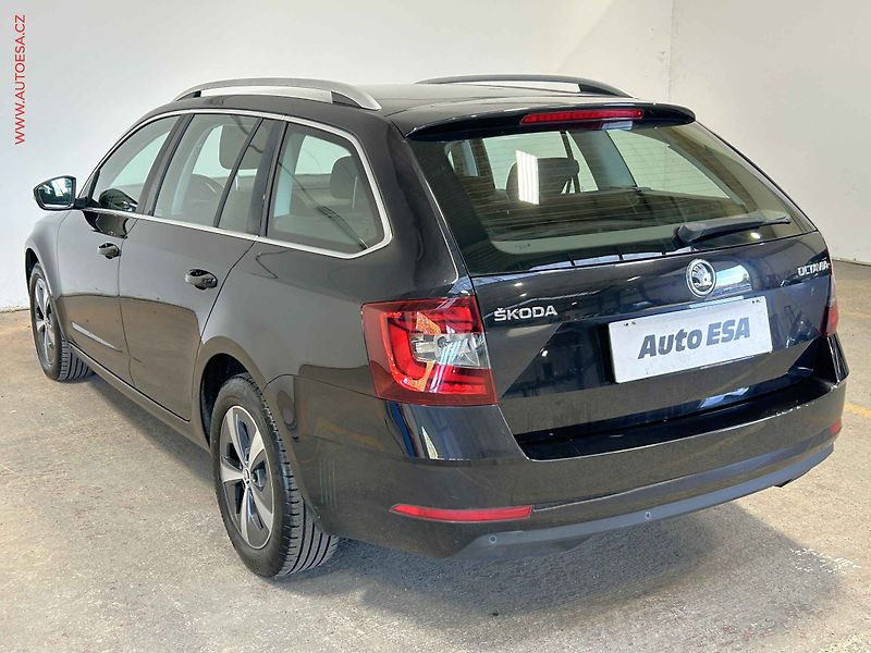 Škoda Octavia (2018) 1.6 TDi, ČR, Style - fotka 6 z 15
