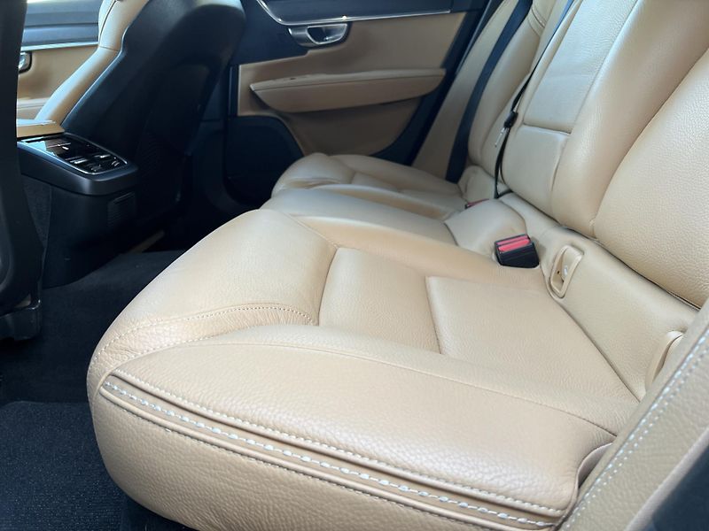 Volvo V90 T6 235kw AWD CROSS COUNTRY - fotka 34 z 52