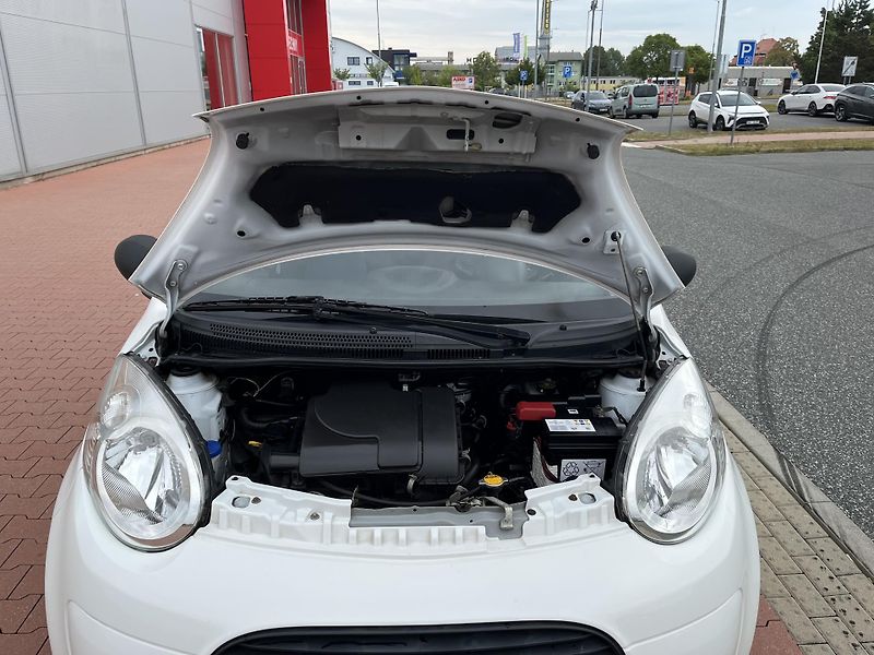 Citroën C1 1.0 i 50 kW - fotka 22 z 25