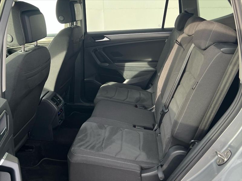Volkswagen Tiguan Allspace 2,0 TDi 110 kW 7DSG ELEGANCE 7 - fotka 13 z 29