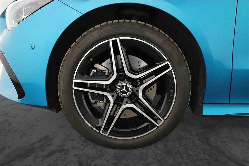 Mercedes-Benz CLA (2025) 250 e - fotka 12 z 28