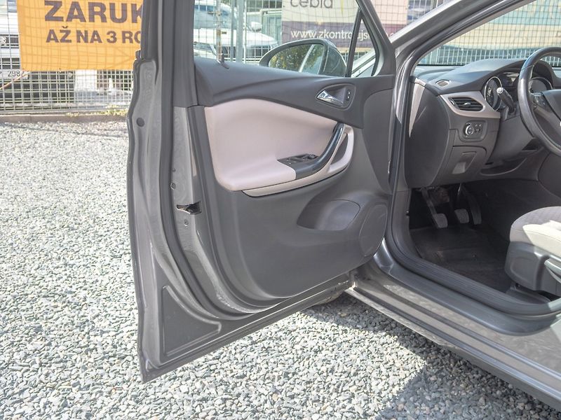 Opel Astra (2016) 1.6D 100KW – 12/2016 - fotka 11 z 40