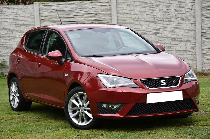 Seat Ibiza FR 1.6 TDi CR,XENON,KŮŽE,FACE - fotka 1 z 47