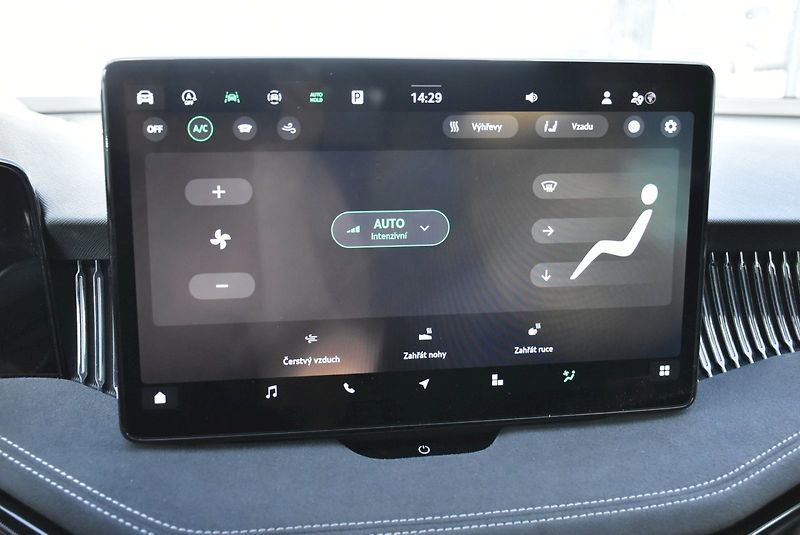 Škoda Superb (2025) Sportline 2.0 TDI 110 kW DSG - fotka 18 z 32