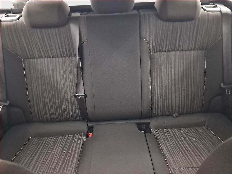 Opel Astra (2011) 1.4 T, po STK, jezdí skvěle - fotka 10 z 16