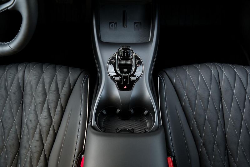 BYD Seal 170kW - 61,4 kWh  COMFORT - fotka 23 z 35