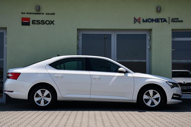 Škoda Superb 1.5TSi 110kW MT CARPLAY  - fotka 7 z 51