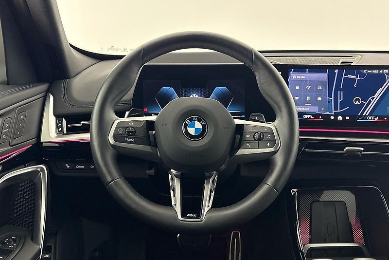 BMW X1 sDrive18i - fotka 8 z 17