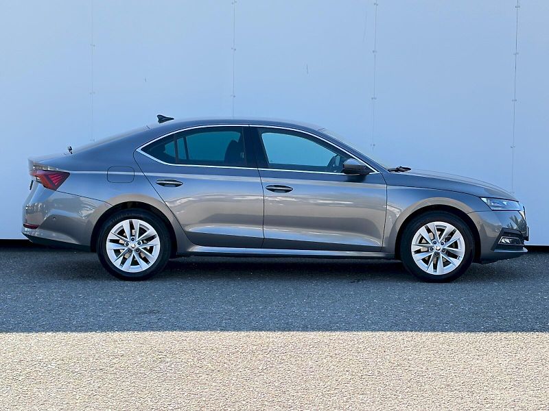 Škoda Octavia (2022) 1.5 TSI / 110kW / STYLE - fotka 8 z 35