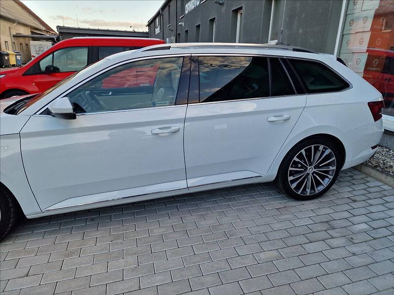 Škoda Superb 2.0TDI 140kW DSG 4x4 L&K ,ČR - fotka 42 z 50